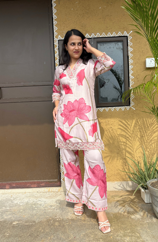 Pink Floral Silk Set With Organza Dupatta