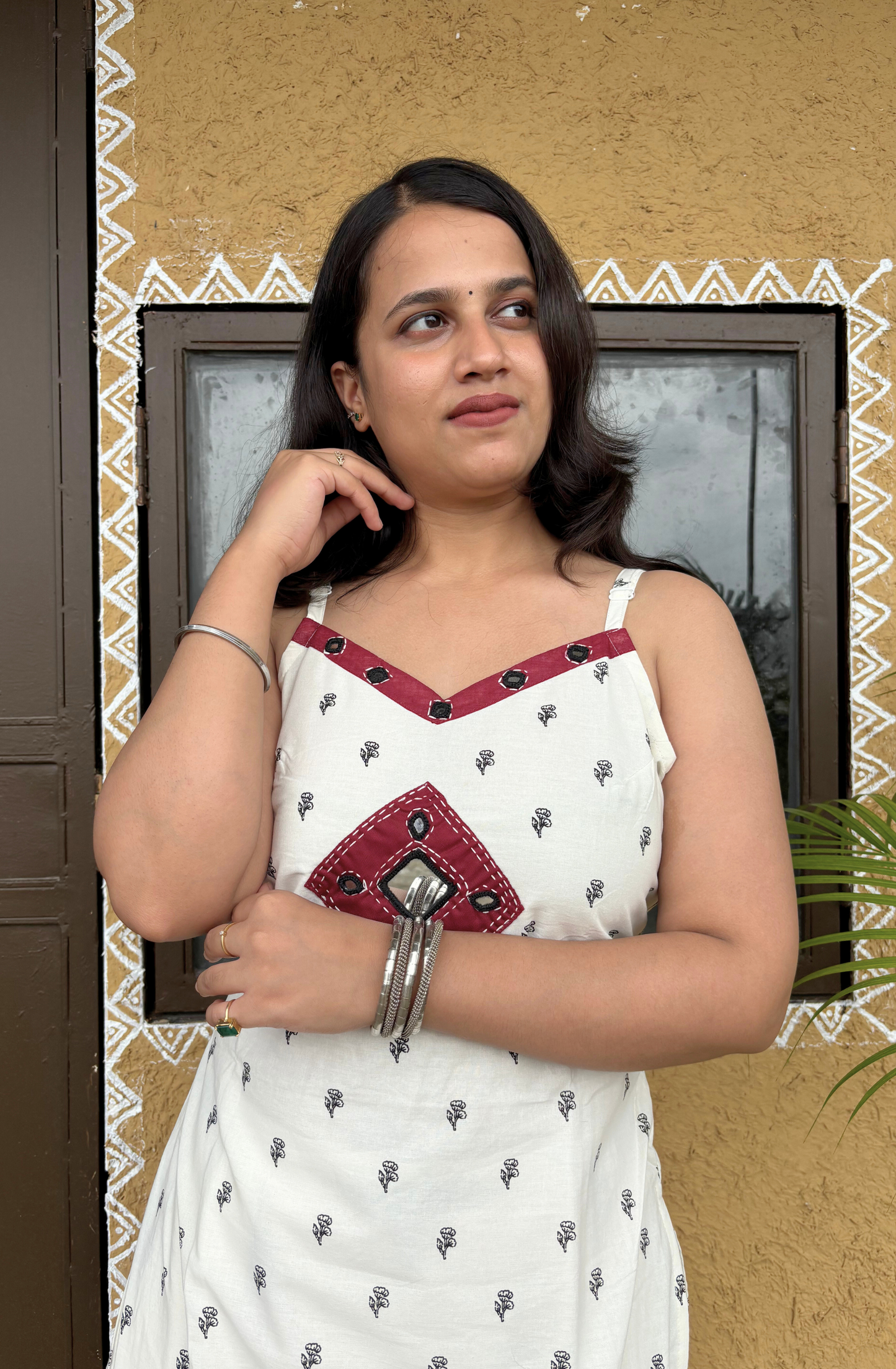 White Jaipuri Print Sleeveless Kurta Set