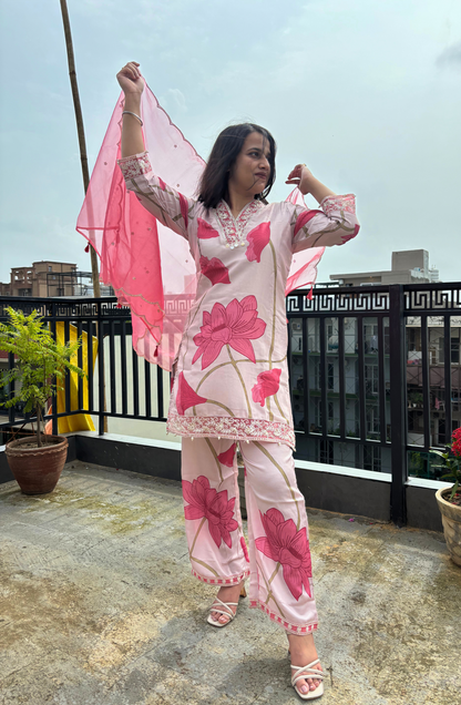 Pink Floral Silk Set With Organza Dupatta