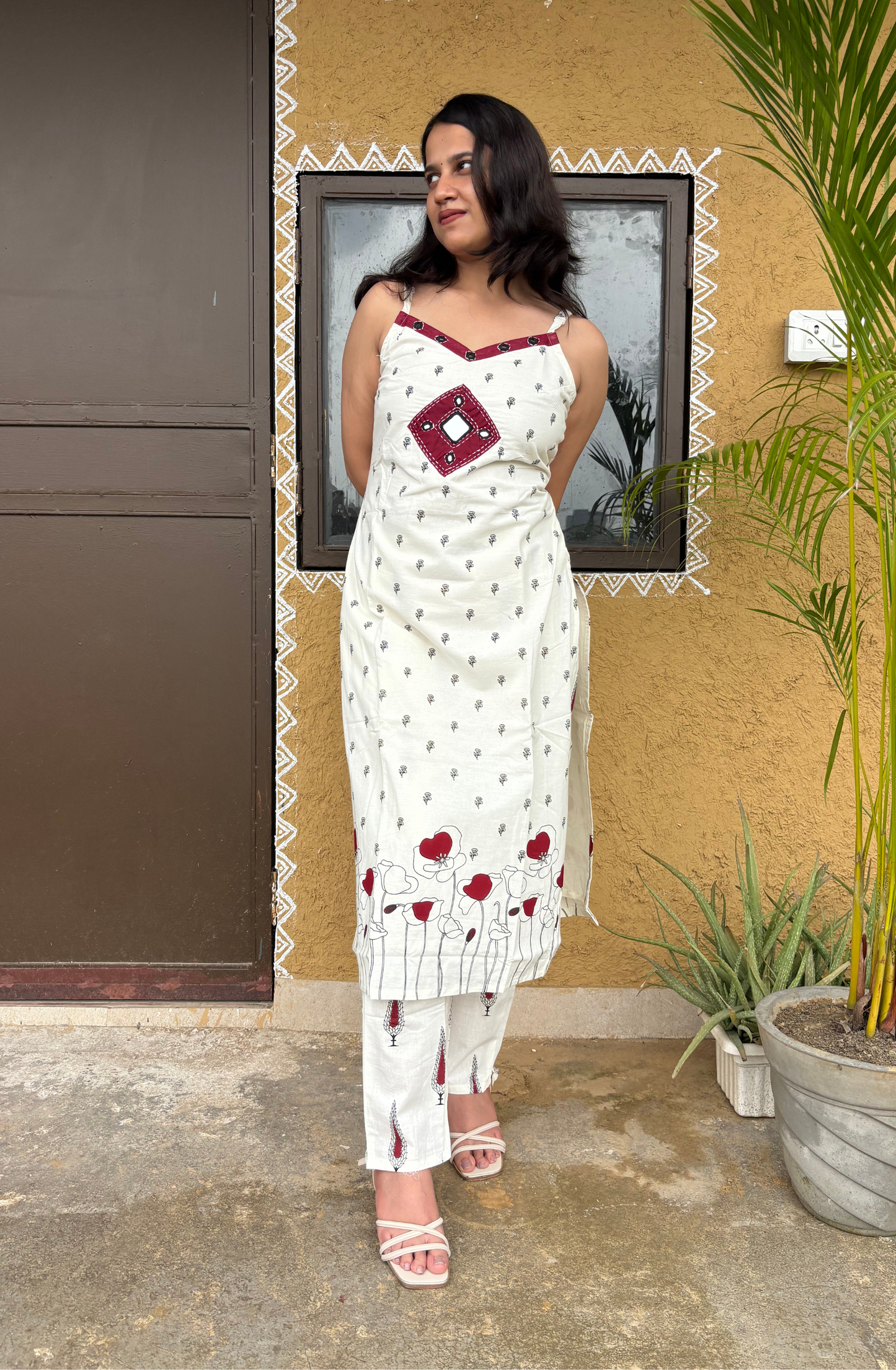 White Jaipuri Print Sleeveless Kurta Set