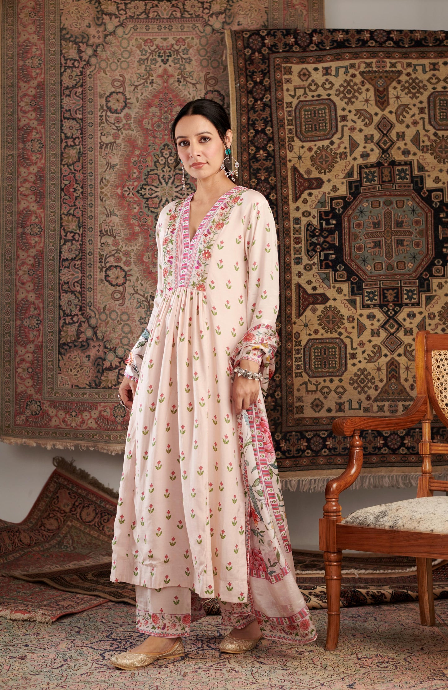 Gulzar Embroidered Ivory Kurta Set