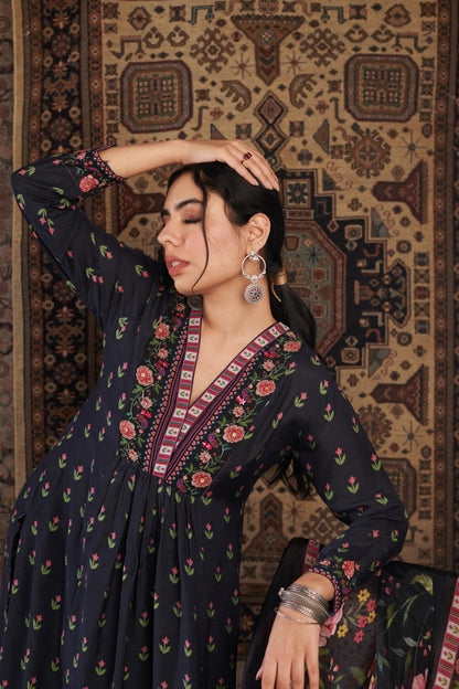 Gulzar Embroidered Black Kurta Set