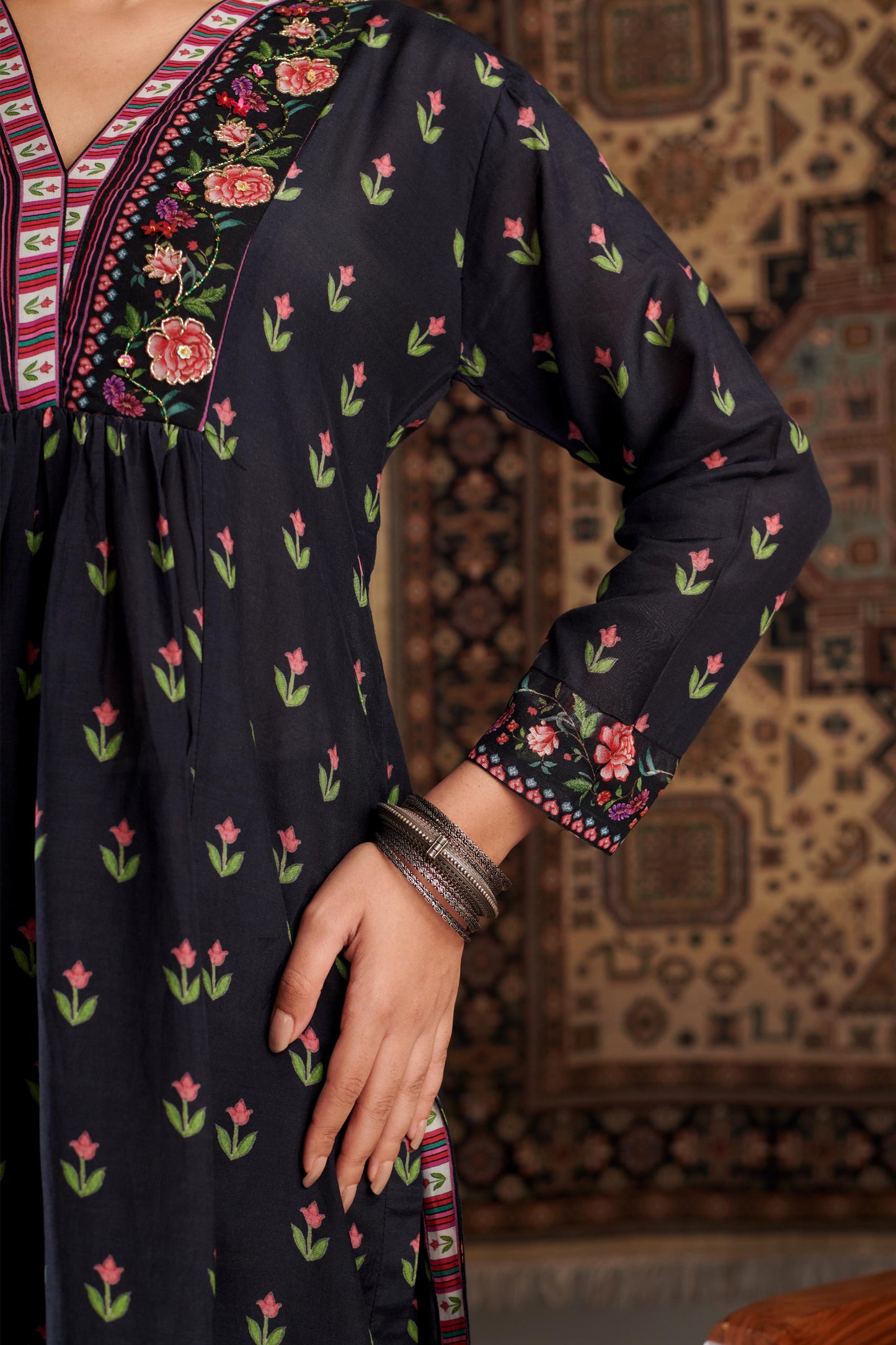 Gulzar Embroidered Black Kurta Set