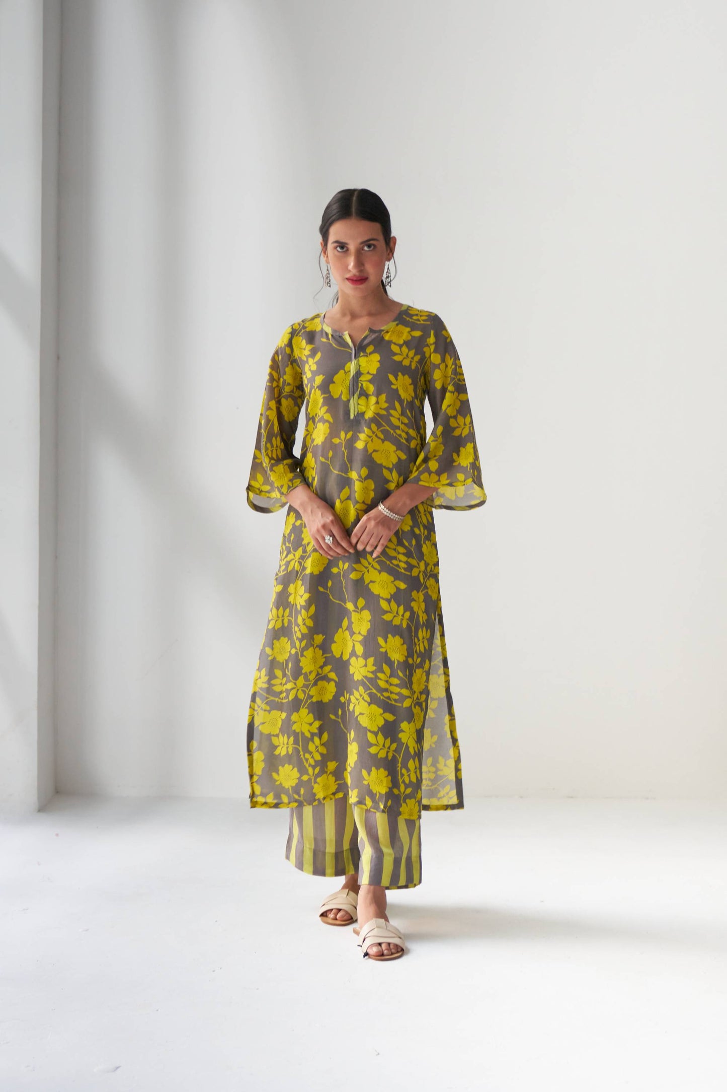 Rangrez Grey Kurta Set