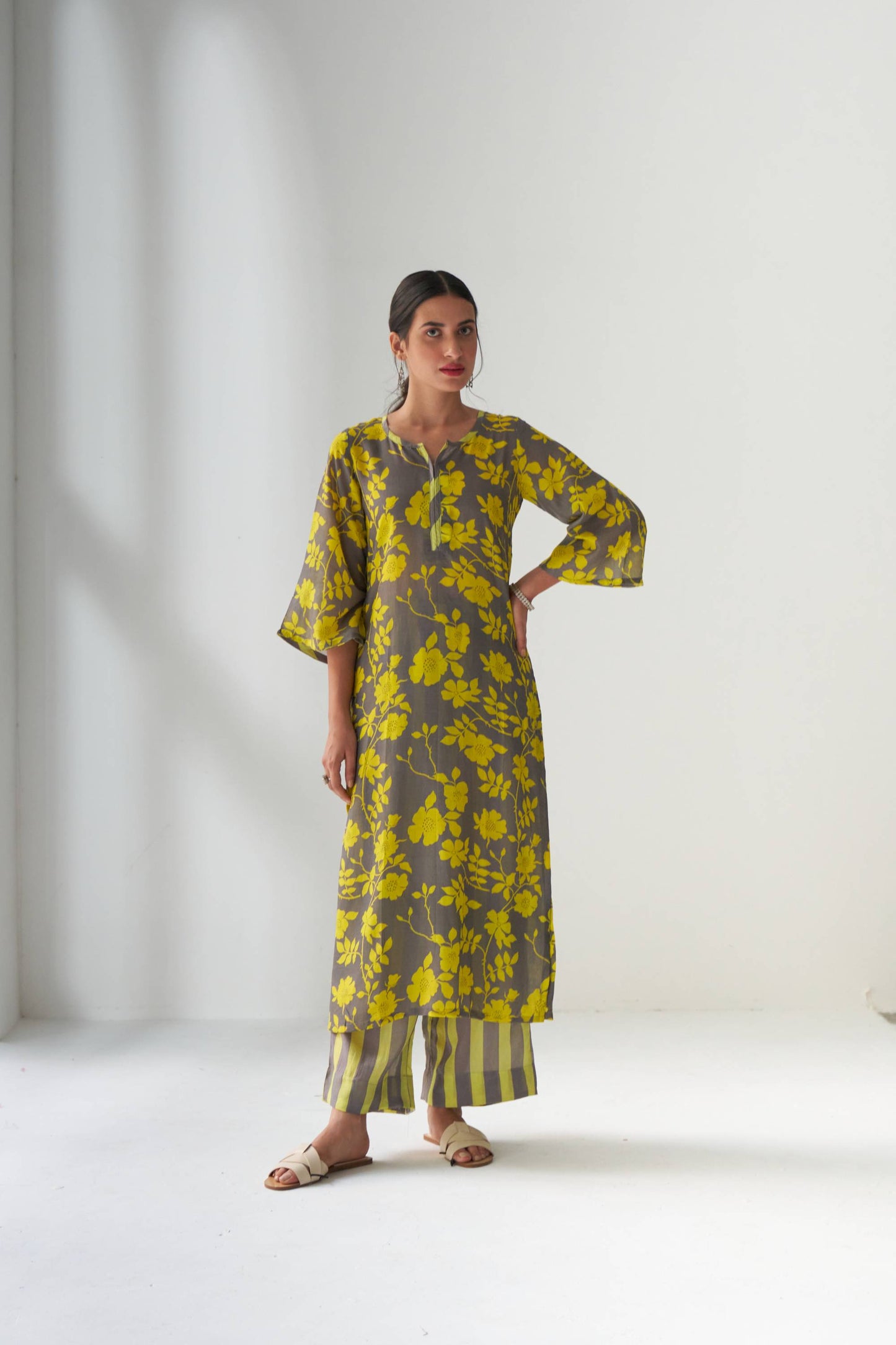 Rangrez Grey Kurta Set