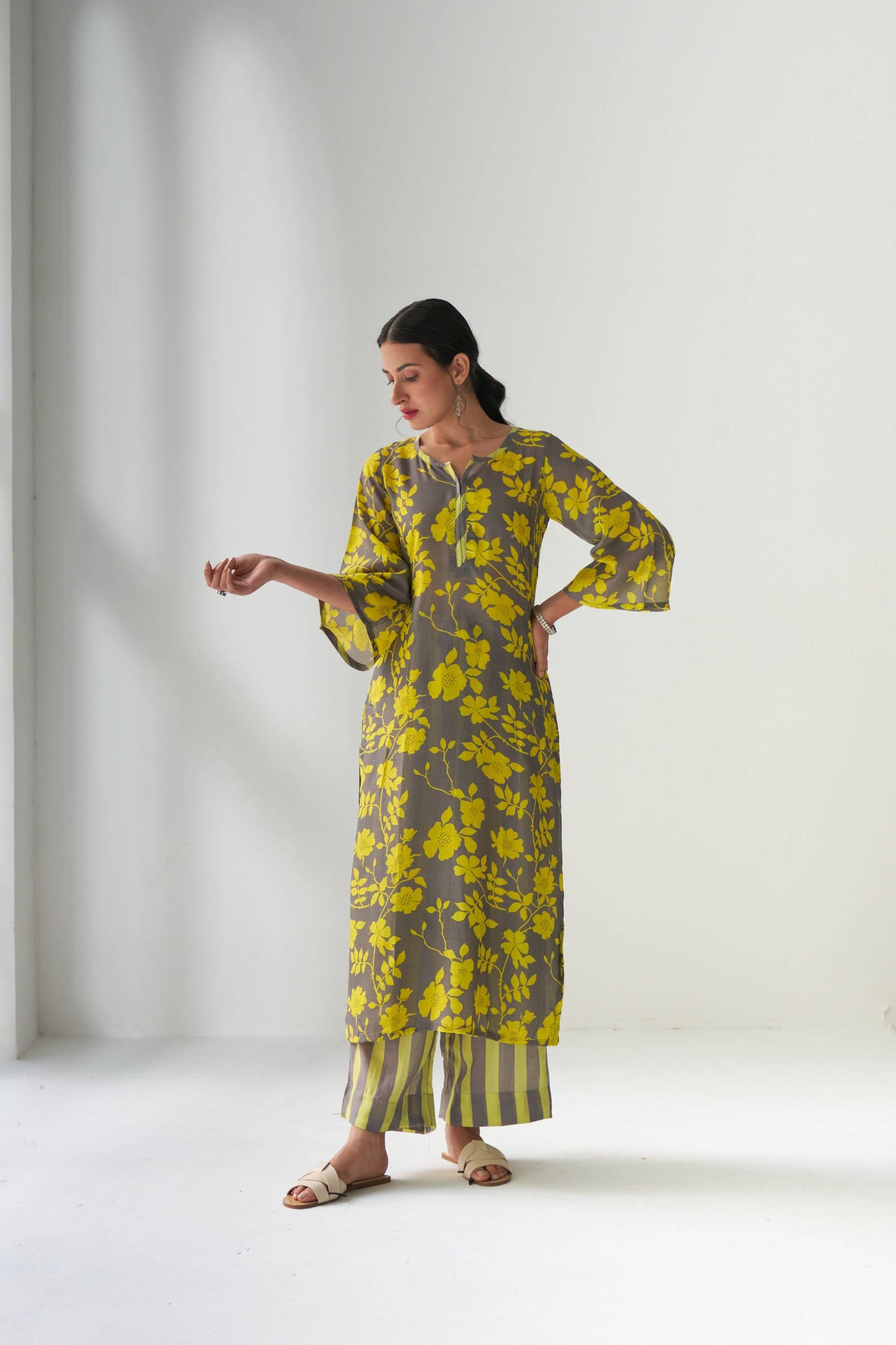 Rangrez Grey Kurta Set